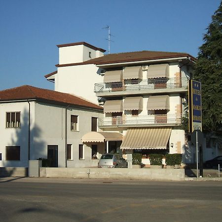 Hotel Ristorante Da Gianni Bovolone Ngoại thất bức ảnh